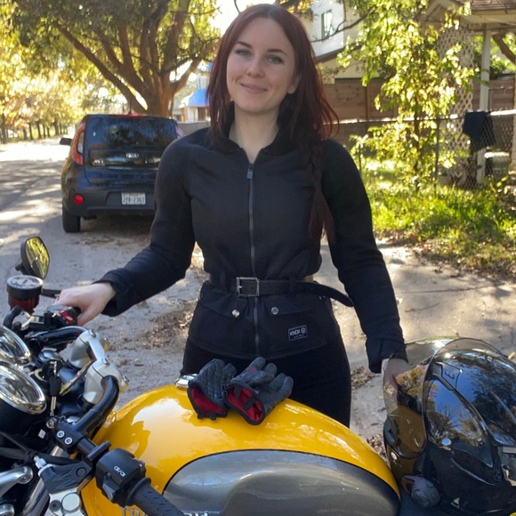 Meet your Posher, Alexandria - Picture 3 of 15